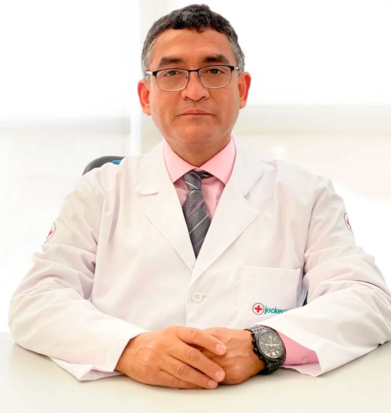 Dr-Ruben-Huaman-Quezada-Neumologo